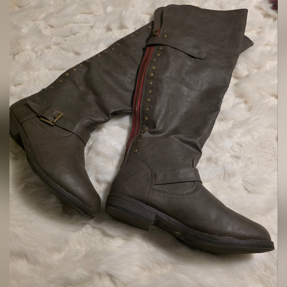 Stylish Gray Knee-High Boots